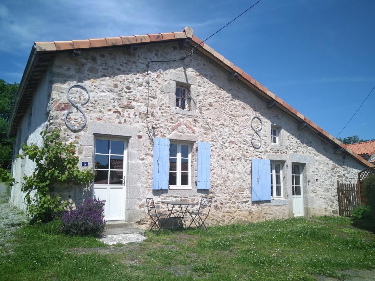 Gite De La Barliere Secondigny Екстериор снимка